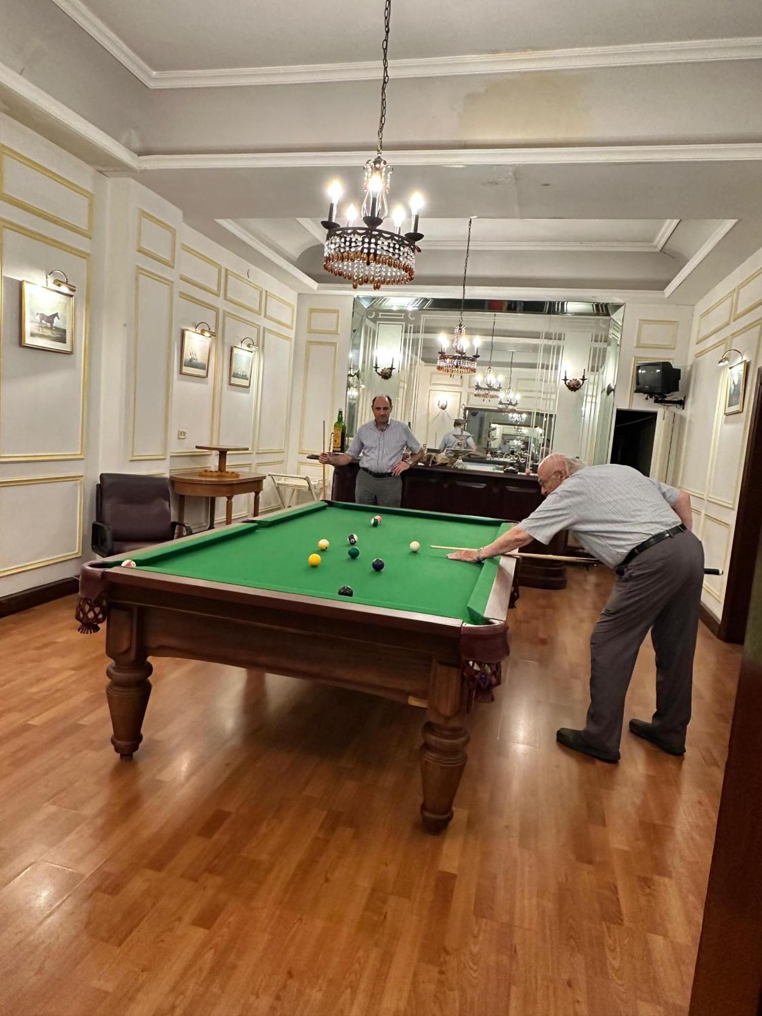 Le Crillon Hotel Brummana Ngoại thất bức ảnh